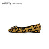 westory2019新款钻扣浅口单鞋女平底字母印花简约优雅W29AE50841 商品缩略图2