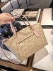 Coach樱花粉拼老花中号全皮饺子包 商品缩略图1