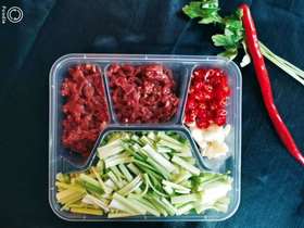 净菜：芹菜牛肉丝