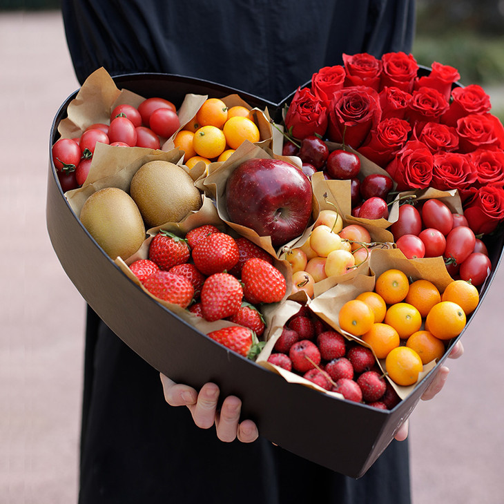 水果鲜花创意心形大礼盒-送女朋友老婆生日告白纪念日