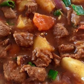 红烧牛肉土豆 