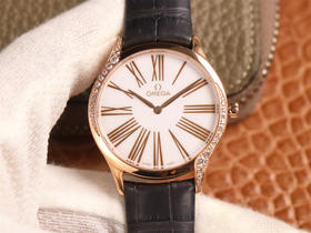 WWF欧mi茄碟飞系列，正品开模保证所有细节复原正品，所有配件%100与正品通用，美洲鳄鱼皮带，瑞士原装机芯，施华诺钻石，女士腕表，皮表带，石英机芯，密底。