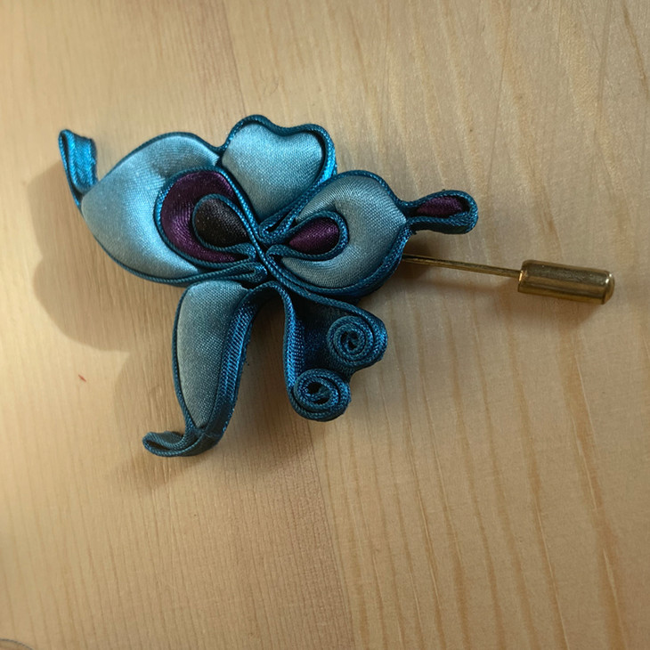 纯手工盘扣胸针
