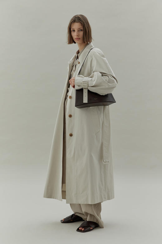 Low Classic 20SS 深棕色鳄鱼纹弧形手提包 商品图1