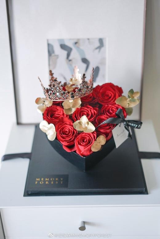 皇冠女神花盒（11朵玫瑰）我爱你,每一天 商品图4
