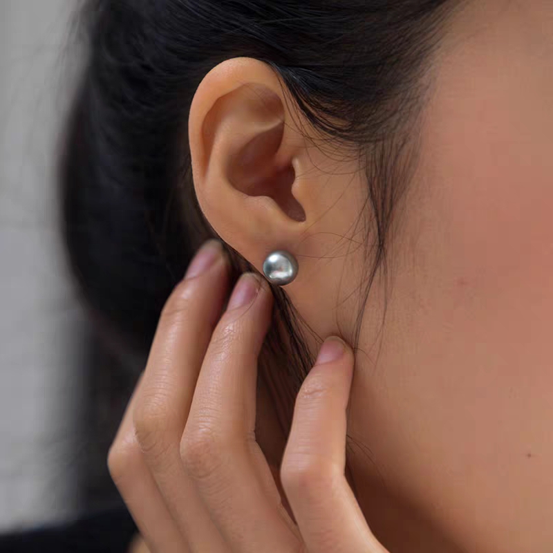高品质天然大溪地灰色珍珠耳钉18K金耳针