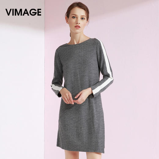 VIMAGE纬漫纪品牌女装秋款时尚拼接圆领羊毛连衣裙高腰中裙V807457 商品图0