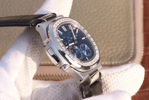 🔥N荐表【高品质版本】百达翡丽运动系列（鹦鹉螺）5724（霸道总裁）升级版。所有功能同正品（10字位动能显示 7字位日历和月相 4字位小秒针），和原装一样的带水平压纹图案，带荧光刻度 ，40mm 商品图12