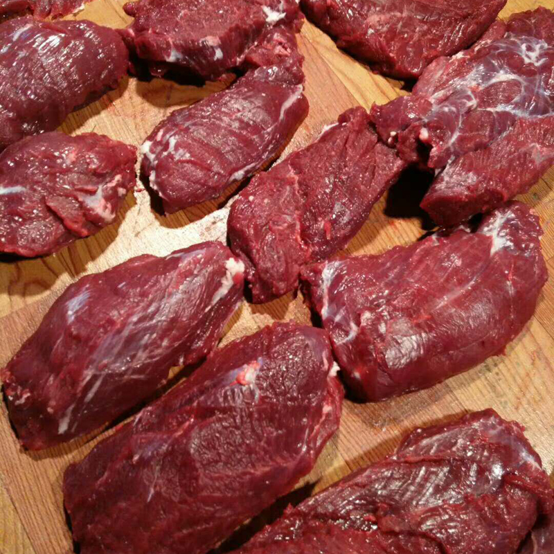 【吃皇竹草长大的奶香牛肉】青田500米高山独立环境慢养3年出栏
