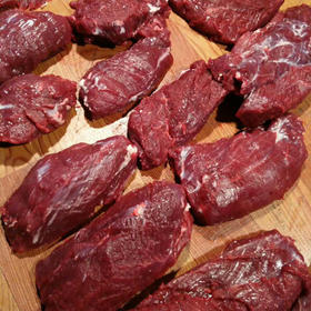 【吃皇竹草长大的奶香牛肉】青田500米高山独立环境慢养3年出栏
