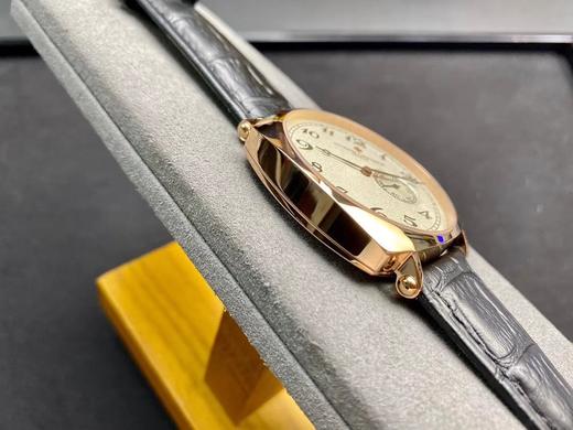 江诗丹顿 历史名作系列 斜把 斜位把头尺寸40mm 搭配手动上链机芯 316钢 意大利小牛皮表带 商品图12