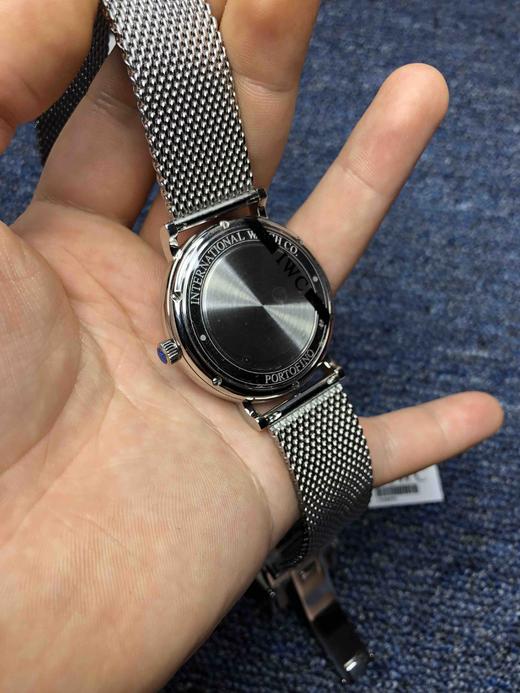 IWC万国MKS柏涛菲诺：一表一号 经典名作万国波涛菲诺系列腕表，简约而不简单，从容睿智，造就非凡经典。
【表壳】腕表尺寸40X9.3mm 商品图5