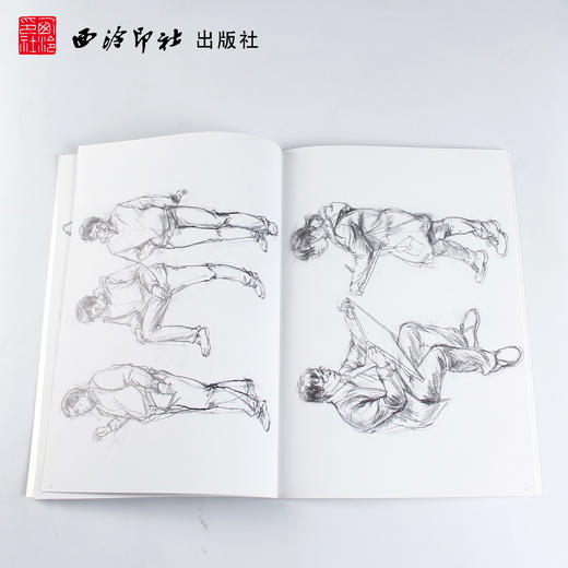 中国美术学院附中毕业班学生习作 线性素描 全身速写 素描教程 初学 人物速写临摹书 图媒班线性素描作品为主体 西泠印社出版社--欢迎您！ 商品图2