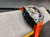 理查德米勒【RICHARD MILLE RM27-02 将碳纤维与石英纤维融合而研发出创新材质，用于表壳制作，具有防磁抗碰撞超轻便等特性， 且色彩鲜明润饰，层次纹理复古粗犷。镂空机芯一体设计，齿轮飞驰 商品缩略图13
