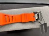 理查德米勒【RICHARD MILLE RM27-02 将碳纤维与石英纤维融合而研发出创新材质，用于表壳制作，具有防磁抗碰撞超轻便等特性， 且色彩鲜明润饰，层次纹理复古粗犷。镂空机芯一体设计，齿轮飞驰 商品缩略图10