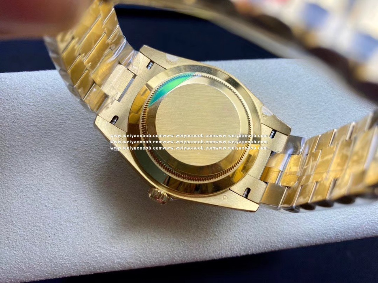 才发现劳力士ew日志金色手表是这么好看的,怎么样选择一块高档次的金表，