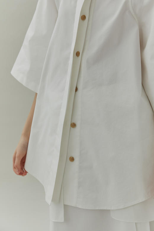 Low Classic 20SS 白色/烟粉色弧形剪裁衬衫 商品图2