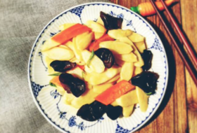 这道菜特别低调，但是非常有内涵！