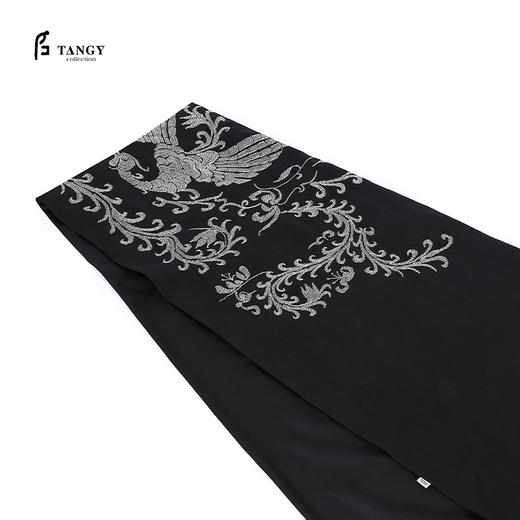 TANGY Collection天意莨绸银丝绣钉珠长围巾 商品图1