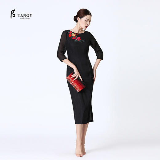 TANGY Collection天意弹力莨礼服裙 商品图0