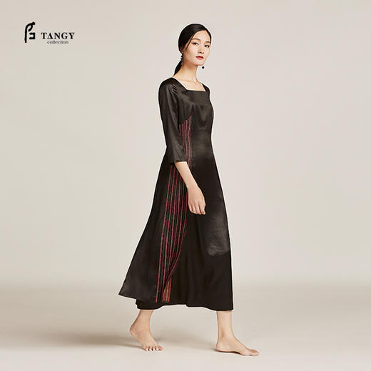 TANGY Collection天意素绉缎莨手绣礼服裙 商品图0