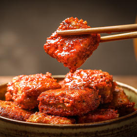  4320个小时，180个日夜，近百道工序，才有这一罐绵柔销魂的牟定腐乳！ 