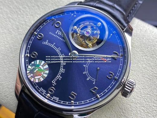 ZF 【优雅精湛 工艺之巅】——IWC万 国表葡萄牙系列逆跳陀飞轮腕表，优雅的贵族气息结合无与伦比的视觉享受，神秘雅致，精湛非凡。【表壳】腕表尺寸44mmX15.5mm。精致工艺打磨的表壳尊贵大方，Z 商品图3