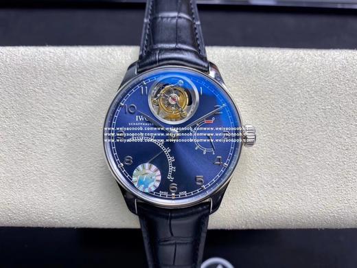 ZF 【优雅精湛 工艺之巅】——IWC万 国表葡萄牙系列逆跳陀飞轮腕表，优雅的贵族气息结合无与伦比的视觉享受，神秘雅致，精湛非凡。【表壳】腕表尺寸44mmX15.5mm。精致工艺打磨的表壳尊贵大方，Z 商品图1