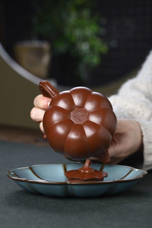 【南瓜壶】作者：范秀红 泥料：底槽清 容量：300cc 商品图4