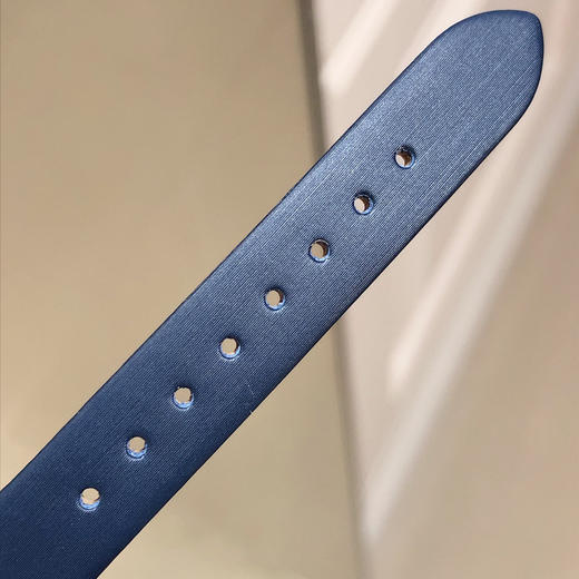 Bvlgari 宝格丽 镶嵌奢侈T形钻 满天星
奢华品质 采用意大利娟丝小牛皮 商品图8