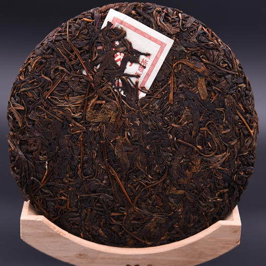 2008年易武正山老树圆茶357g 商品图4