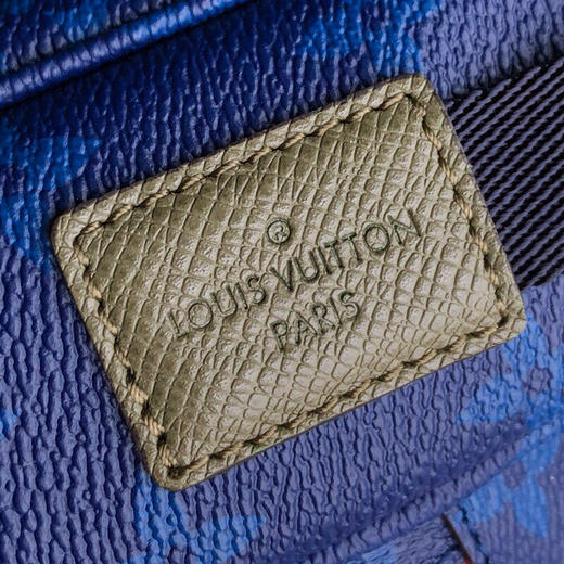 春季特惠💰780 LV 原单品质 M43829🌸男士斜挎包 路易威登T台上别具一格男士斜挎包 商品图8