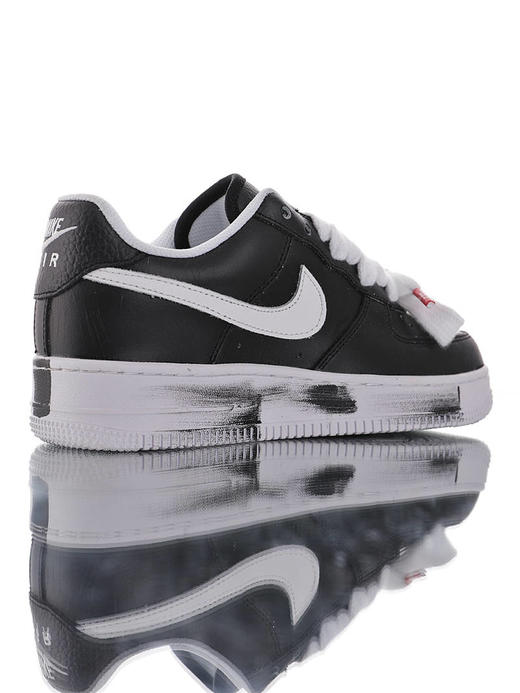 耐克 PEACEMINUSONE x Nike Air Force 1 Low 权志龙品牌联名 可做刮刮乐效果 涂层处理皮革鞋面 内置全掌airsole气垫 做旧黑红白 做旧黑白黄小雏菊 商品图3