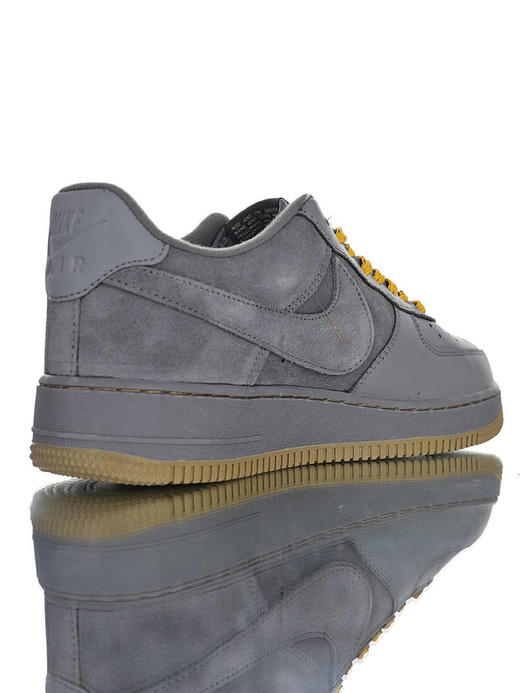 Nike Air Force 1 Premium Low 秋冬款 采用贝利原厂荔枝纹头层皮革 丝光翻毛皮拼接材质鞋面 全掌气垫 空军一号低帮板鞋 商品图3