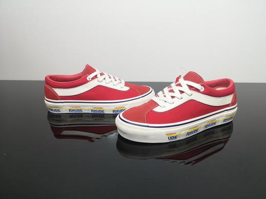 新款出货男女鞋真标高清洁硫化工艺#携手街头品牌RHUDE x Vans Bold Ni 经典复古大LOGO休闲运动硫化百搭板鞋“黑白黄加州车牌串标底”VN0A3WLPTHF  黑色 红色 商品图3