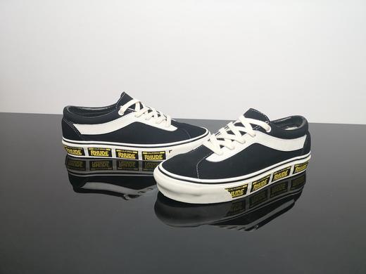 新款出货男女鞋真标高清洁硫化工艺#携手街头品牌RHUDE x Vans Bold Ni 经典复古大LOGO休闲运动硫化百搭板鞋“黑白黄加州车牌串标底”VN0A3WLPTHF  黑色 红色 商品图1