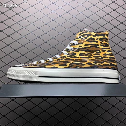 Converse X Wacko Maria x INVINCIBLE 三方联名 鞋舌的“万夫莫开”实属亮点  豹纹 绿豹纹 高帮 低帮 商品图0