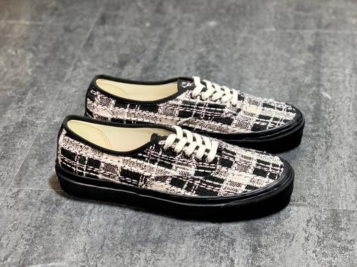 Vans Vault OG Authentic LX 小香风 香奶奶家经典粗呢花面料 高级感满满 让人爱不释手  尺码：35--44 商品图3
