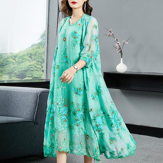 SM-SM20277夏季新款宽松绣花圆领无袖连衣裙外披两件套 商品图1