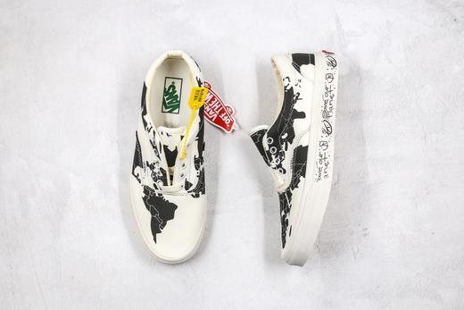 万斯 黑色 白色 Vans 拯救地球联名低帮 地图 涂鸦拼接帆布板鞋Size：35--44 工艺：硫化1:1（重量1:1、真标、原钢印、材质标、鞋型标、合格证 商品图2