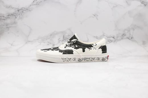万斯 黑色 白色 Vans 拯救地球联名低帮 地图 涂鸦拼接帆布板鞋Size：35--44 工艺：硫化1:1（重量1:1、真标、原钢印、材质标、鞋型标、合格证 商品图3