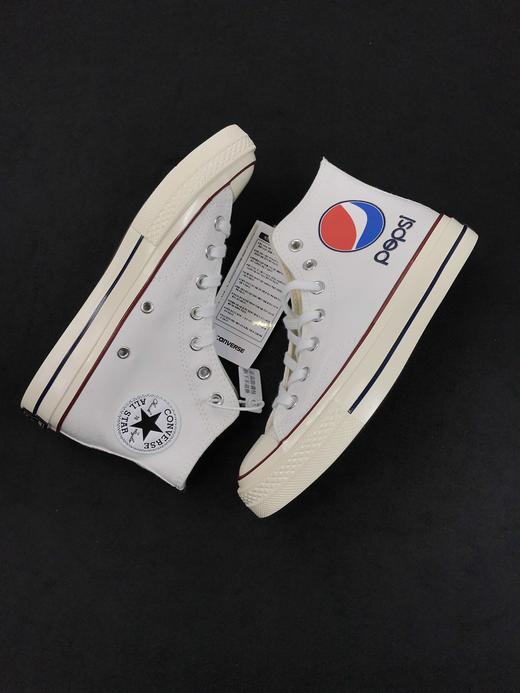 匡威百事可乐 Converse x Pepsi重磅联名  Chuck Taylor 1970S标志字母印花帆布鞋男女情侣板鞋，黑色 白色 高帮百搭真标硫化帆布板鞋。 商品图2