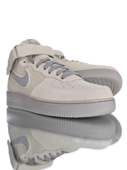 耐克Nike Air Force 1 '07 Mid 原模具开发打造 台产进口高丝翻毛皮质 内置全掌air sole气垫 空军一号运动板鞋 麂皮浅灰灰果冻底天使3M 商品图1