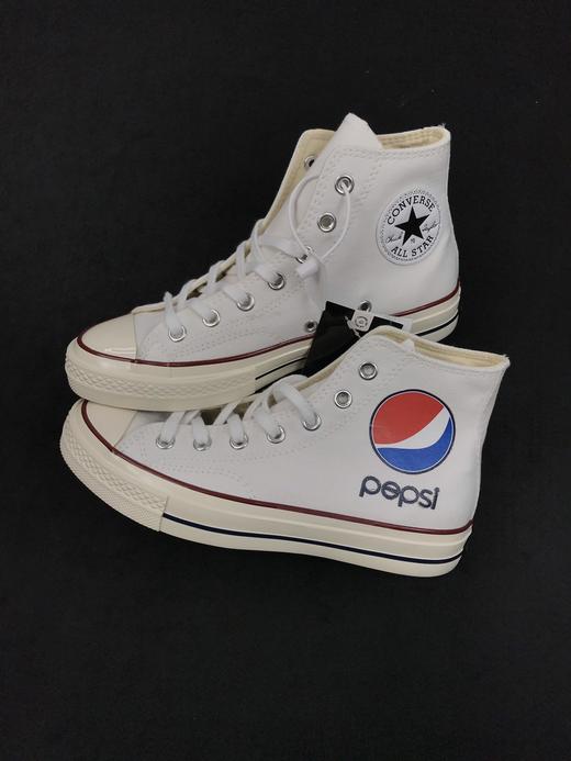 匡威百事可乐 Converse x Pepsi重磅联名  Chuck Taylor 1970S标志字母印花帆布鞋男女情侣板鞋，黑色 白色 高帮百搭真标硫化帆布板鞋。 商品图0
