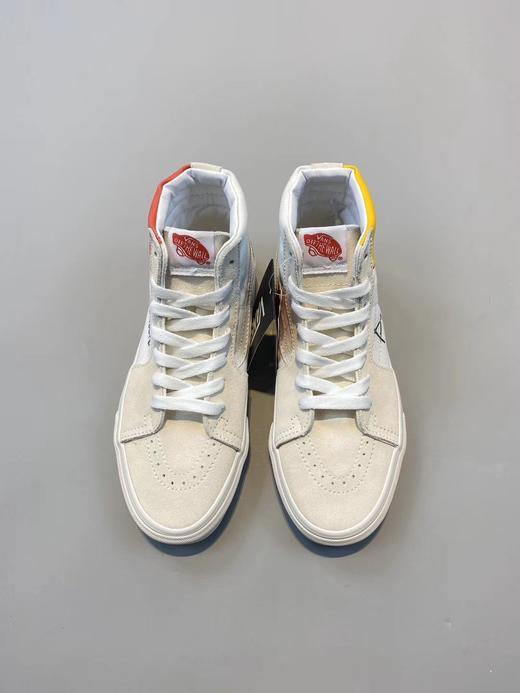 神奇宝贝系列x Vans Sk8-Mid 联名合作款 白色 黑色 万斯经典高帮硫化板鞋  Size：35 36 36.5 37 38 38.5 39 40 40.5 41 42 42.5 43 44 商品图5