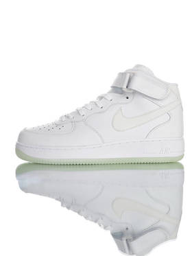 耐克Nike Air Force 1 '07 Mid 原模具开发打造 内置全掌air sole气垫 空军一号经典中帮百搭休闲运动板鞋 皮革水晶夜光底3M钩