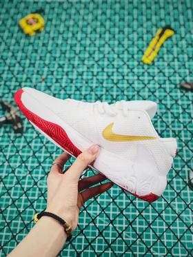 NIKE FREAK 1 字母哥1代 白金 蓝色 橘色 黑色 红色