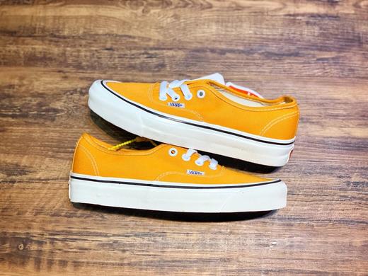 Vans Authentic 安纳海姆系列 夏日小清新帆布硫化板鞋  尺码：35  36 36.5 37 38 38.5 39 40 40.5 41 42 42.5 43 44 商品图14