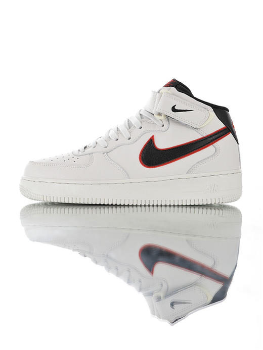 耐克Nike Air Force 1 Mid '07 LV8 怪奇物语限定 采用荔枝纹移膜皮革材质 内置全掌air sole气垫 耐克空军一号中帮运动板鞋 皮革白海军蓝红钩 商品图0