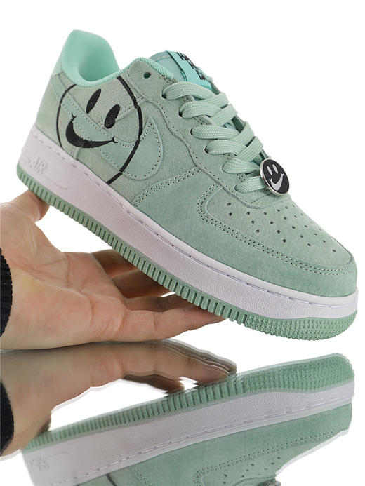 耐克Nike Air Force 1 GS "Have a Nike Day"  空军一号经典百搭低帮板鞋 白黑浅粉麂皮薄荷笑脸 商品图5